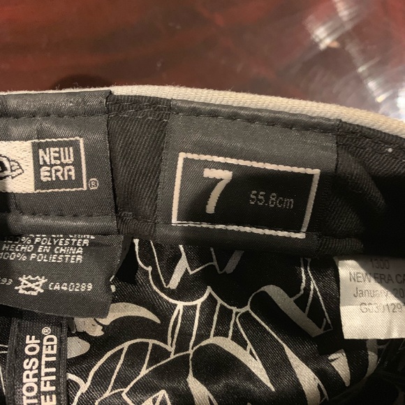 New Era Fitted Animal brand - Picture 4 of 4